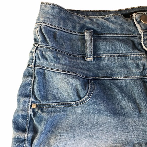 Refuge denim shorty shorts high rise buttons 0 - Picture 4 of 7